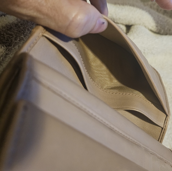 Miu Miu Compact wallet - Picture 12 of 13